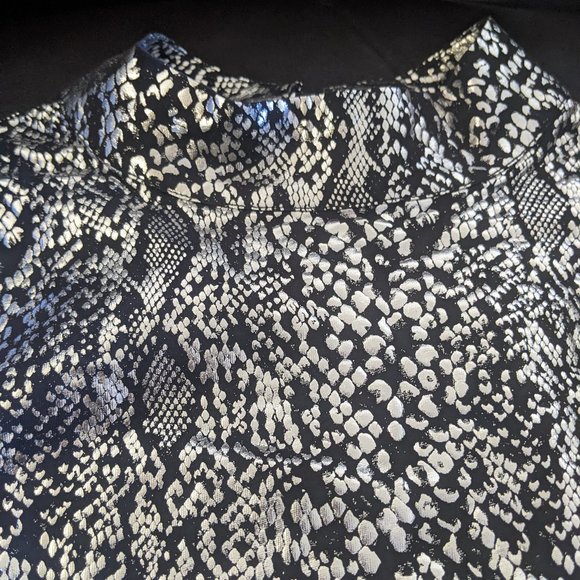Michael Kors Metallic Python Snake Top - XL - Picture 5 of 6